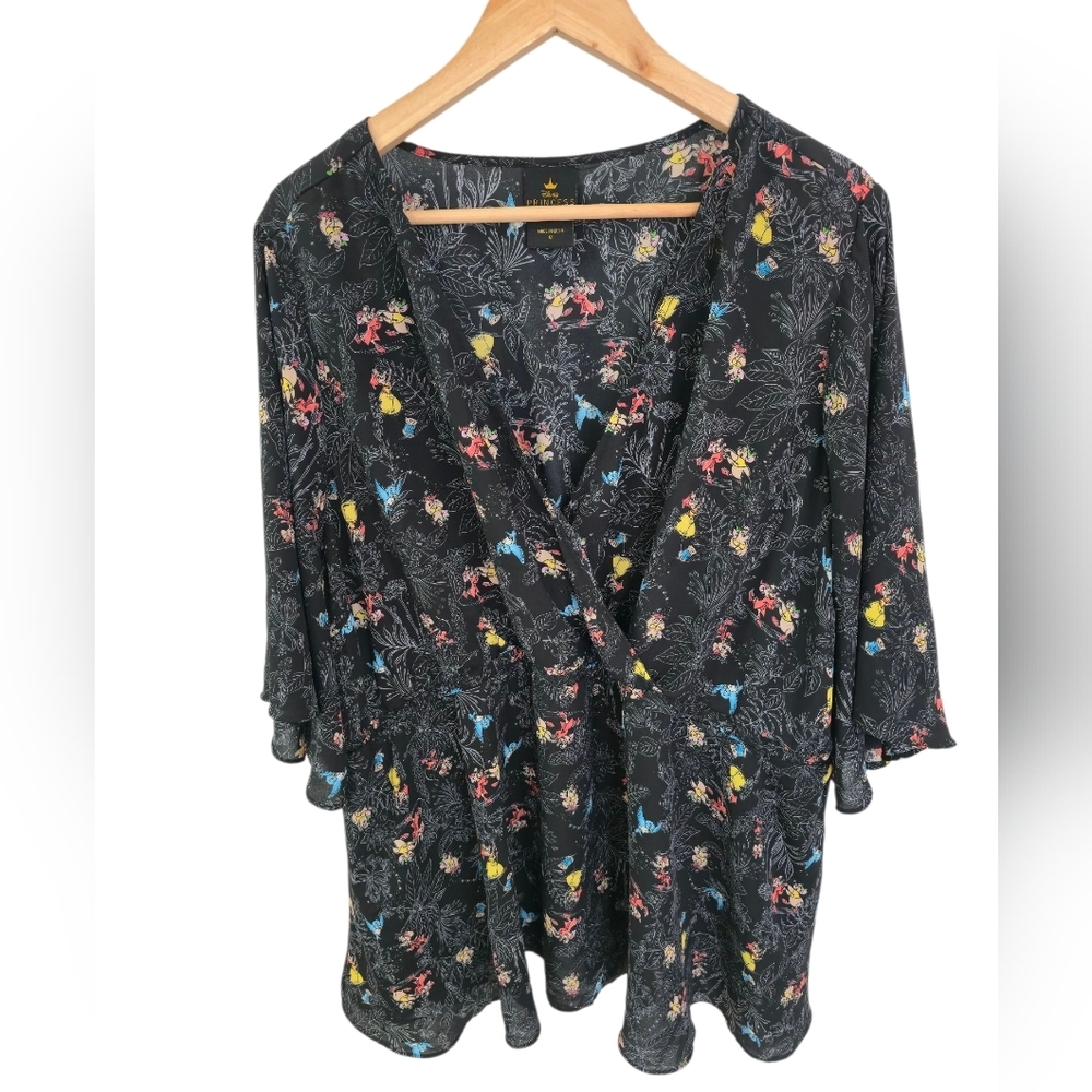Disney Princess Women's Top Floral  Print Black Dolman Sleeves Plus Size 4